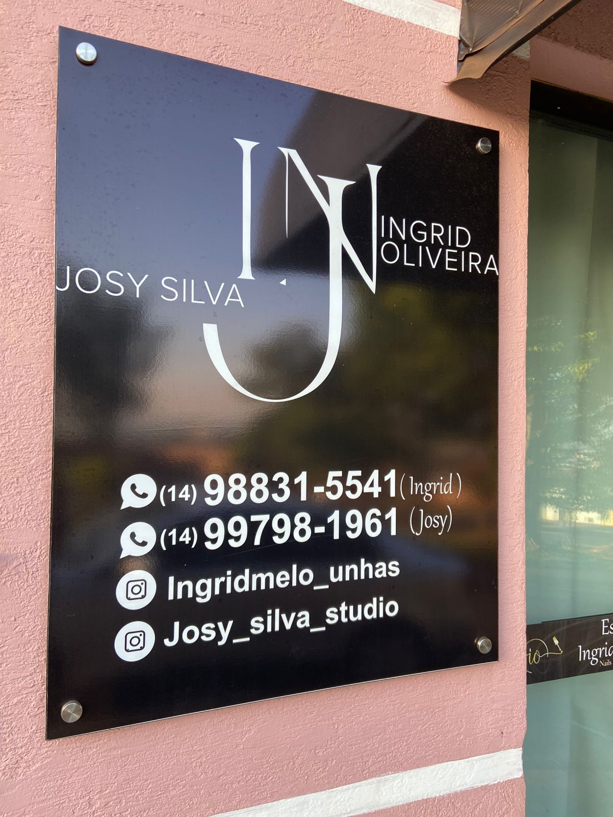 INGRID - Manicure